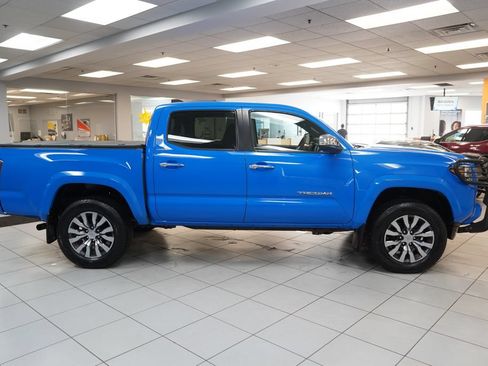 Used 2021 Toyota Tacoma Limited AWD/4WD image 13