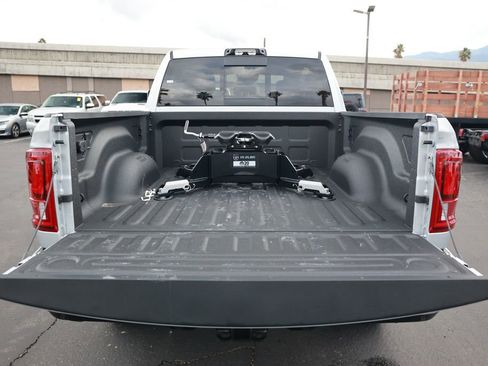 New 2026 RAM 3500 Laramie AWD/4WD image 33