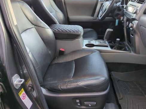 Used 2011 Toyota 4Runner SR5 image 22