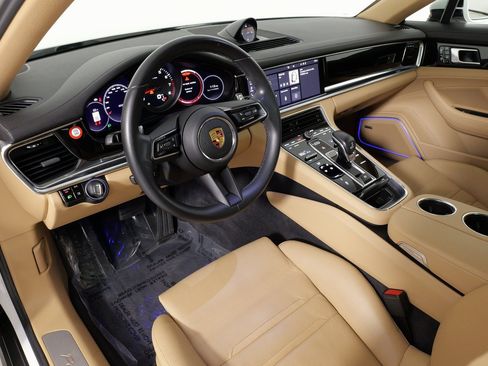 Used 2021 Porsche Panamera 4 image 27
