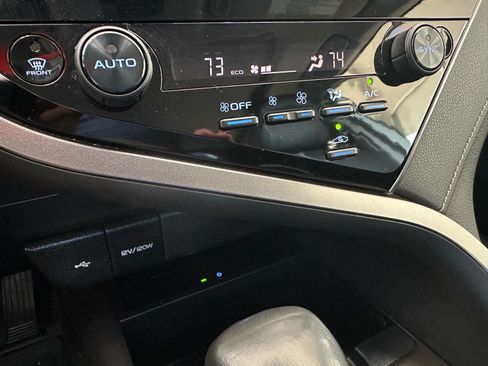 Used 2021 Toyota Camry XSE FWD image 34