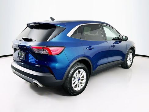 Used 2020 Ford Escape SE image 9