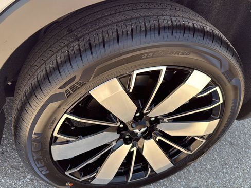 New 2026 Mitsubishi Outlander SEL AWD/4WD image 10