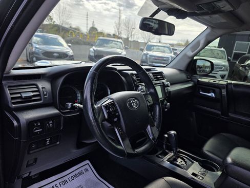 Used 2016 Toyota 4Runner Trail Premium image 10