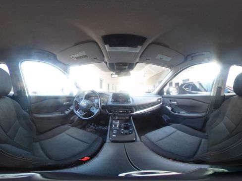 Used 2025 Nissan Rogue SV FWD image 43