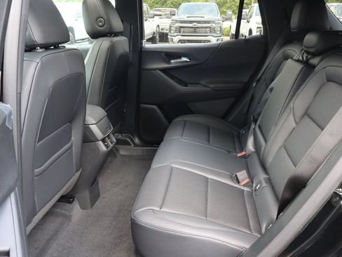 New 2027 Chevrolet Equinox LT w/ Convenience Package II FWD image 25