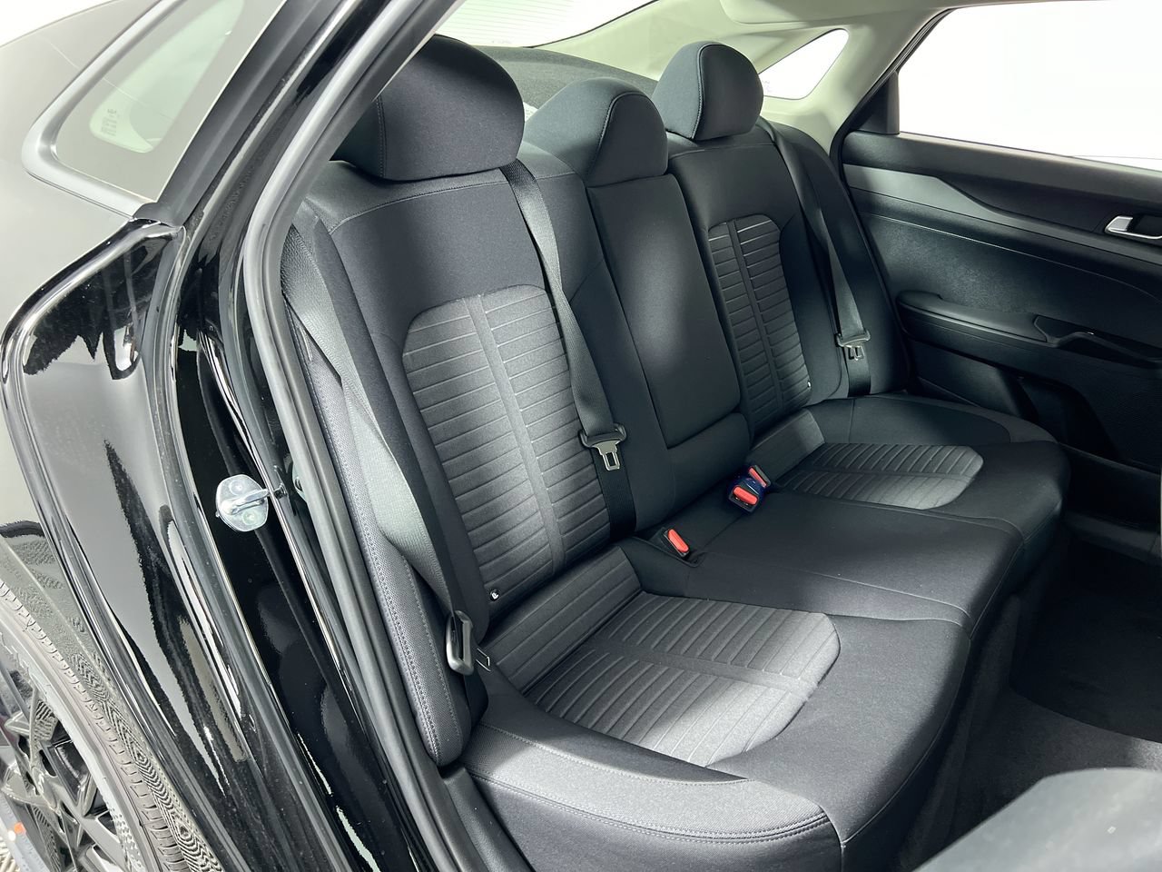 New 2026 Kia K5 LXS FWD image 26