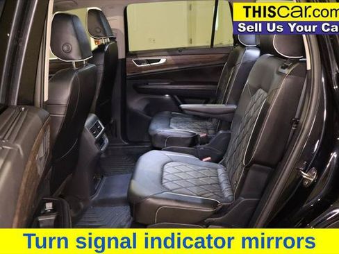 Used 2024 Volkswagen Atlas SEL Premium R-Line AWD/4WD image 31