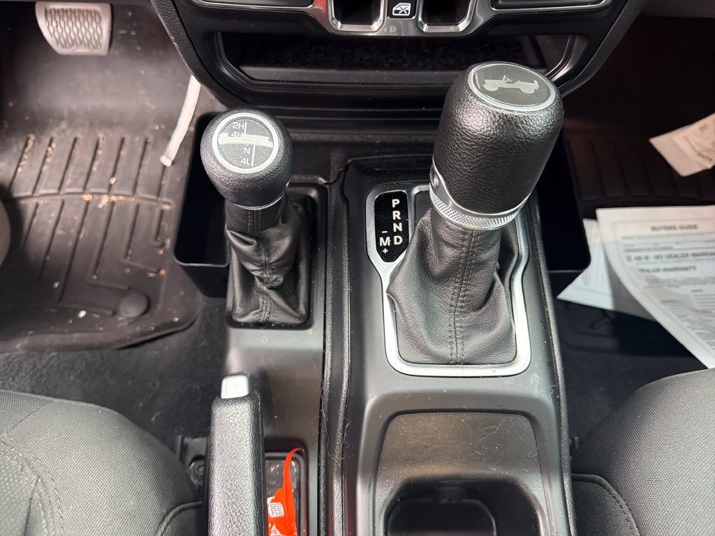 Used 2021 Jeep Wrangler Unlimited Sport AWD/4WD image 26