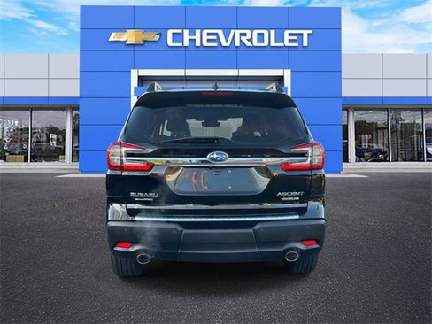 Used 2023 Subaru Ascent Limited w/ Technology Package image 4