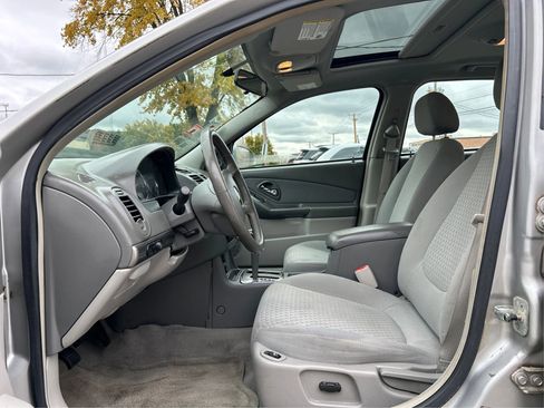 Used 2007 Chevrolet Malibu LT w/ Front Seating Package image 10