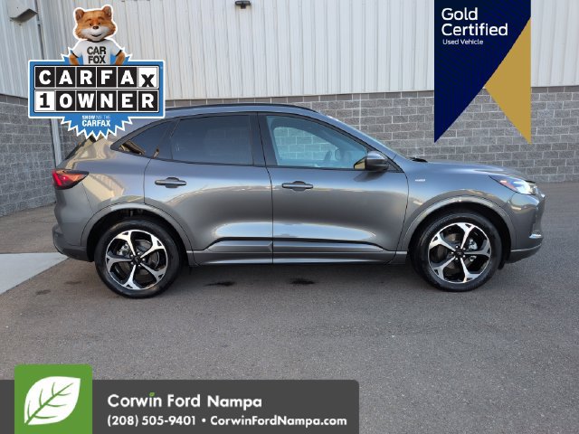 Used 2023 Ford Escape ST-Line Select w/ Tech Pack #2 AWD/4WD image 2