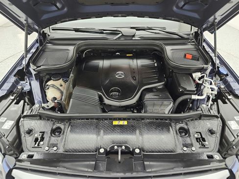 Used 2024 Mercedes-Benz GLS 450 4MATIC image 16