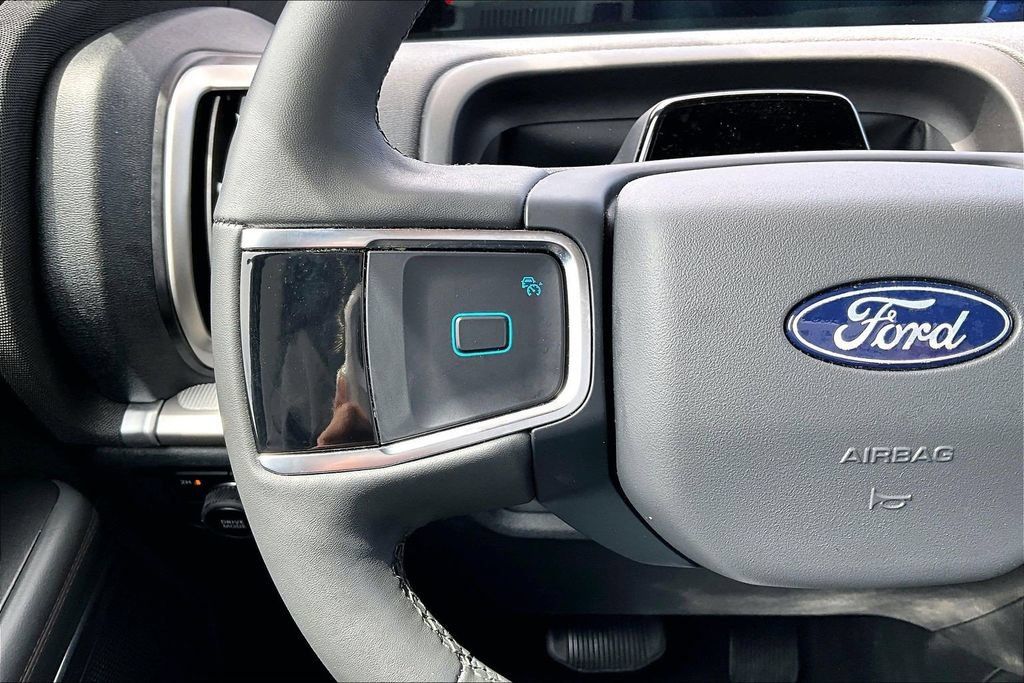 Certified 2025 Ford Expedition Max Active AWD/4WD image 17