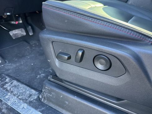 Used 2025 Chevrolet Tahoe RST w/ Comfort Package image 8