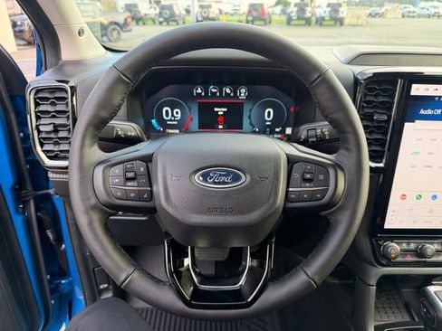 New 2025 Ford Ranger Lariat w/ FX4 Off-Road Package image 12