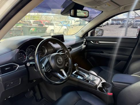 Used 2017 MAZDA CX-5 Touring image 10