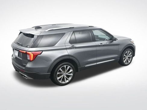 Used 2025 Ford Explorer Platinum w/ Ultimate Package image 28