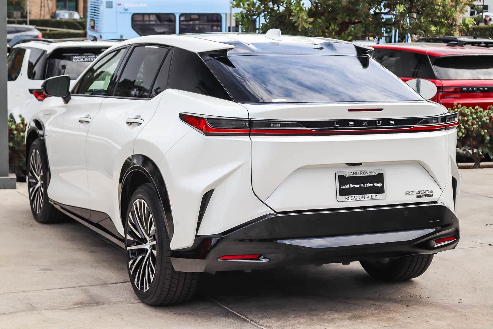 Used 2023 Lexus RZ 450e Premium w/ Technology Package AWD/4WD image 4