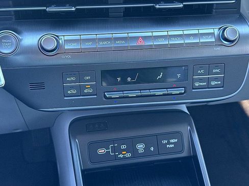 New 2026 Hyundai Kona Limited image 10