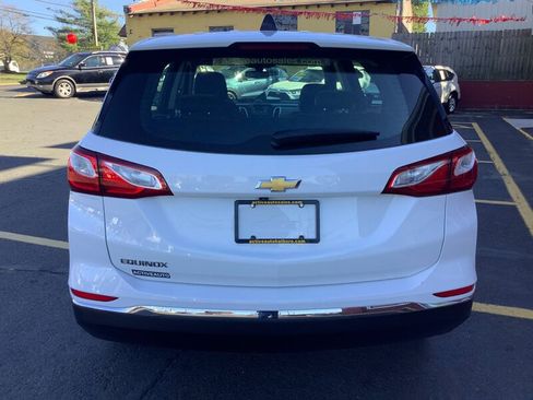 Used 2018 Chevrolet Equinox LS FWD image 6
