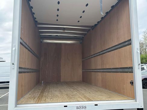 New 2024 Chevrolet Low Cab Forward image 8