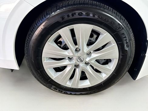 Used 2025 Nissan Sentra S FWD image 37