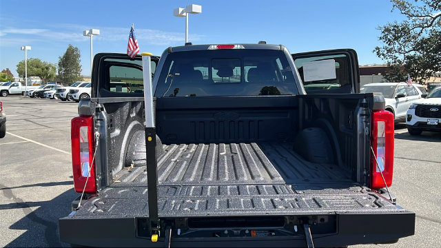 New 2026 Ford F250 4x4 Crew Cab Super Duty image 13