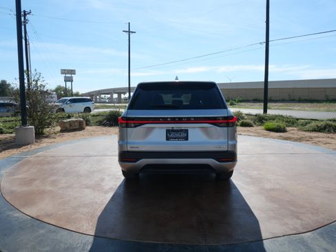 Used 2024 Lexus TX 350 FWD image 3