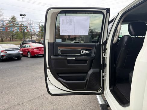 Used 2017 RAM 2500 Laramie w/ Snow Chief Group image 12