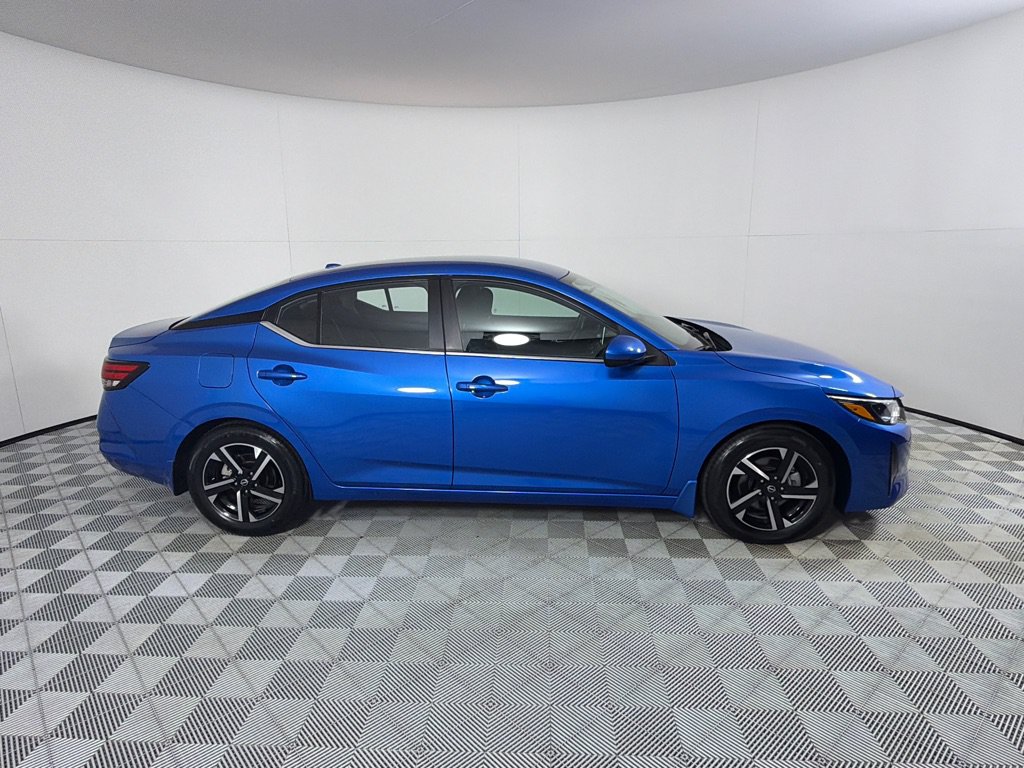 Used 2024 Nissan Sentra SV w/ All-Weather Package FWD image 4