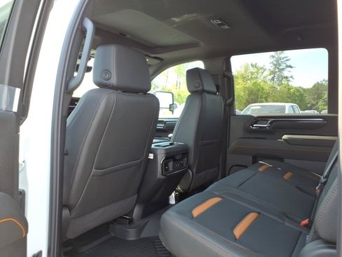 New 2026 GMC Sierra 2500 AT4 w/ AT4 Premium Plus Package AWD/4WD image 24