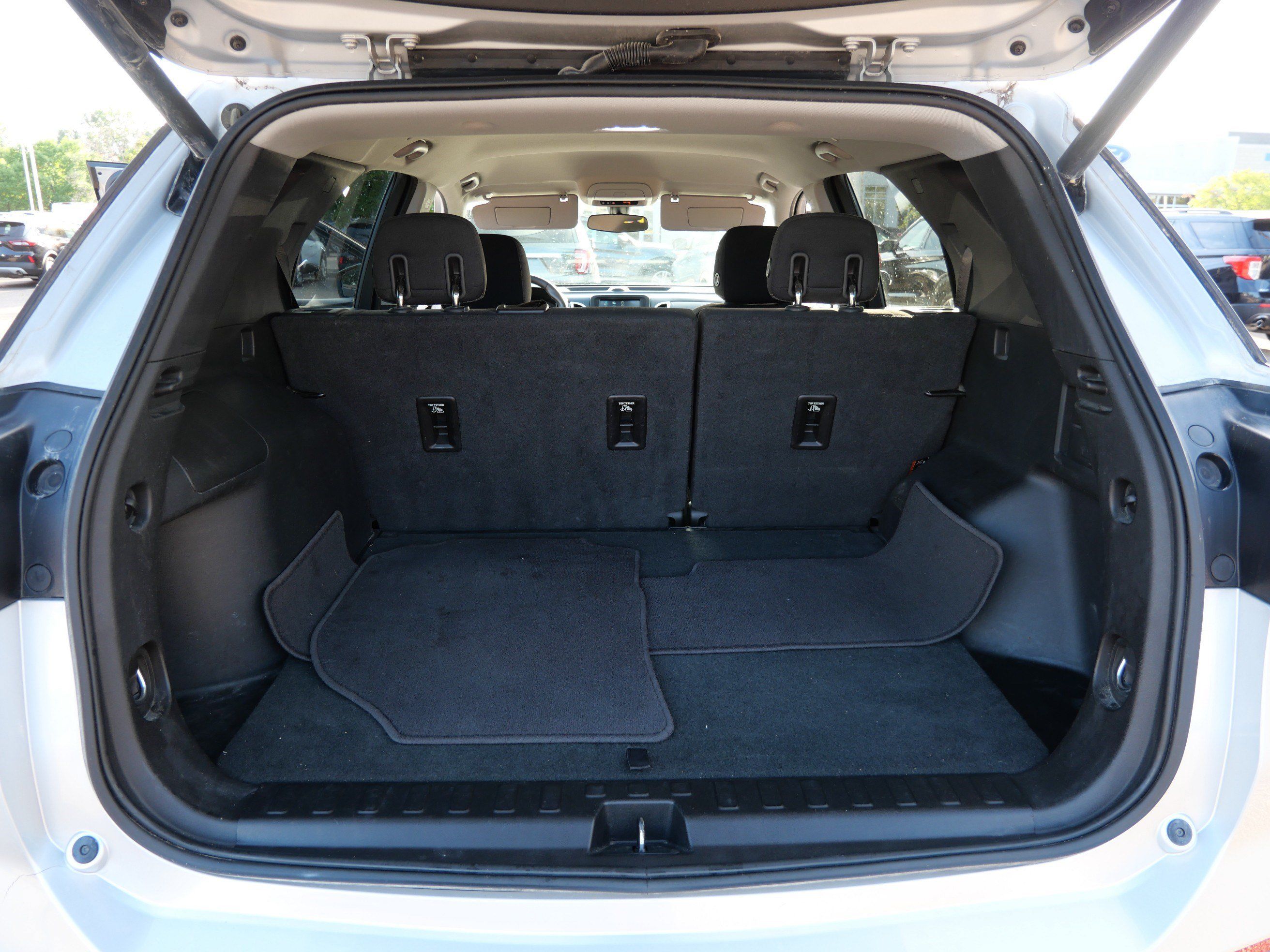 Used 2018 Chevrolet Equinox LT AWD/4WD image 18