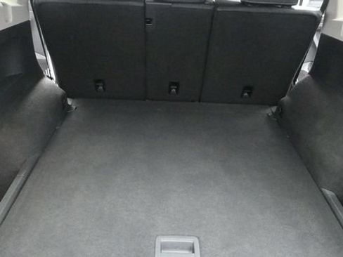 Used 2021 Volkswagen Tiguan SE w/ Panoramic Sunroof Package AWD/4WD image 25