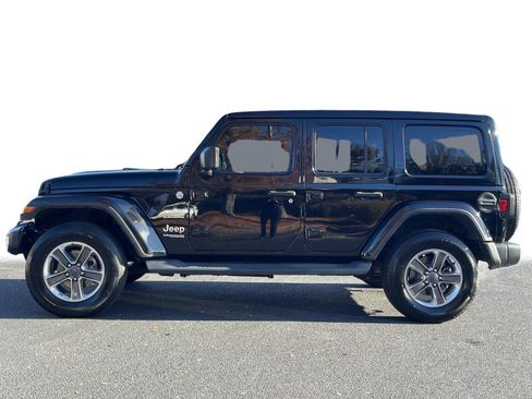 Used 2020 Jeep Wrangler Unlimited Sahara image 23