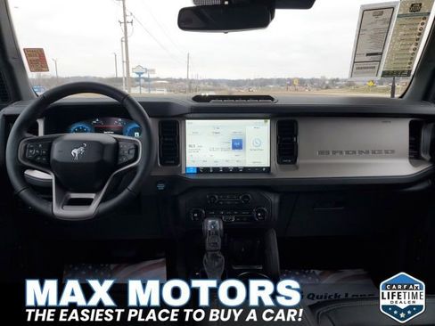 New 2025 Ford Bronco Outer Banks w/ Sasquatch Package AWD/4WD image 19