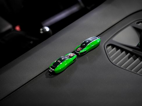 Used 2014 Porsche 911 Carrera 4S image 32