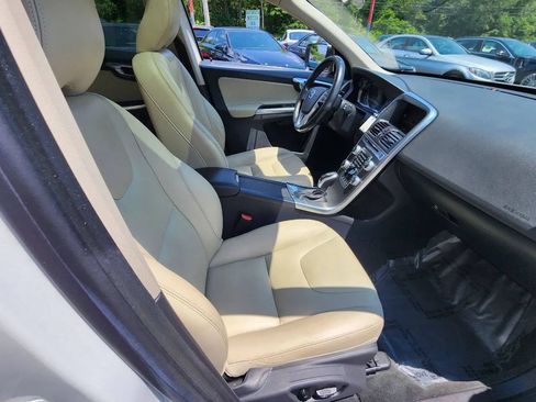 Used 2016 Volvo XC60 T6 w/ Protection Package AWD/4WD image 14