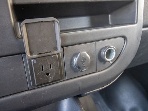 Used 2016 Chevrolet Express 3500 Extended image 22