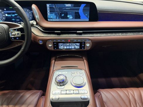 Used 2023 Genesis G90 3.5T image 14