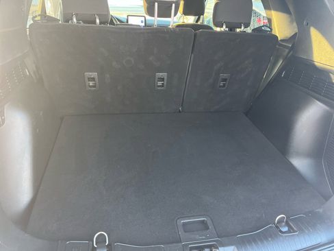 Used 2021 Ford Escape SE image 16