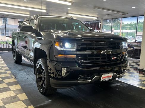 Used 2017 Chevrolet Silverado 1500 LT w/ Rally 2 Edition AWD/4WD image 1