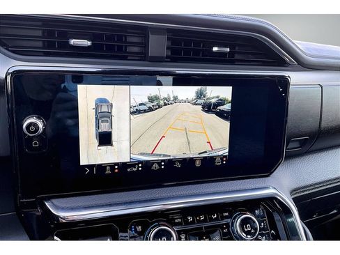 Used 2025 GMC Sierra 1500 Denali w/ Technology Package AWD/4WD image 15