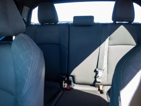 Used 2025 Toyota Tacoma SR image 22