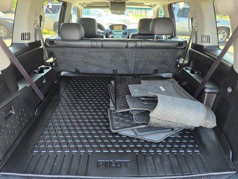 Used 2011 Honda Pilot Touring image 30