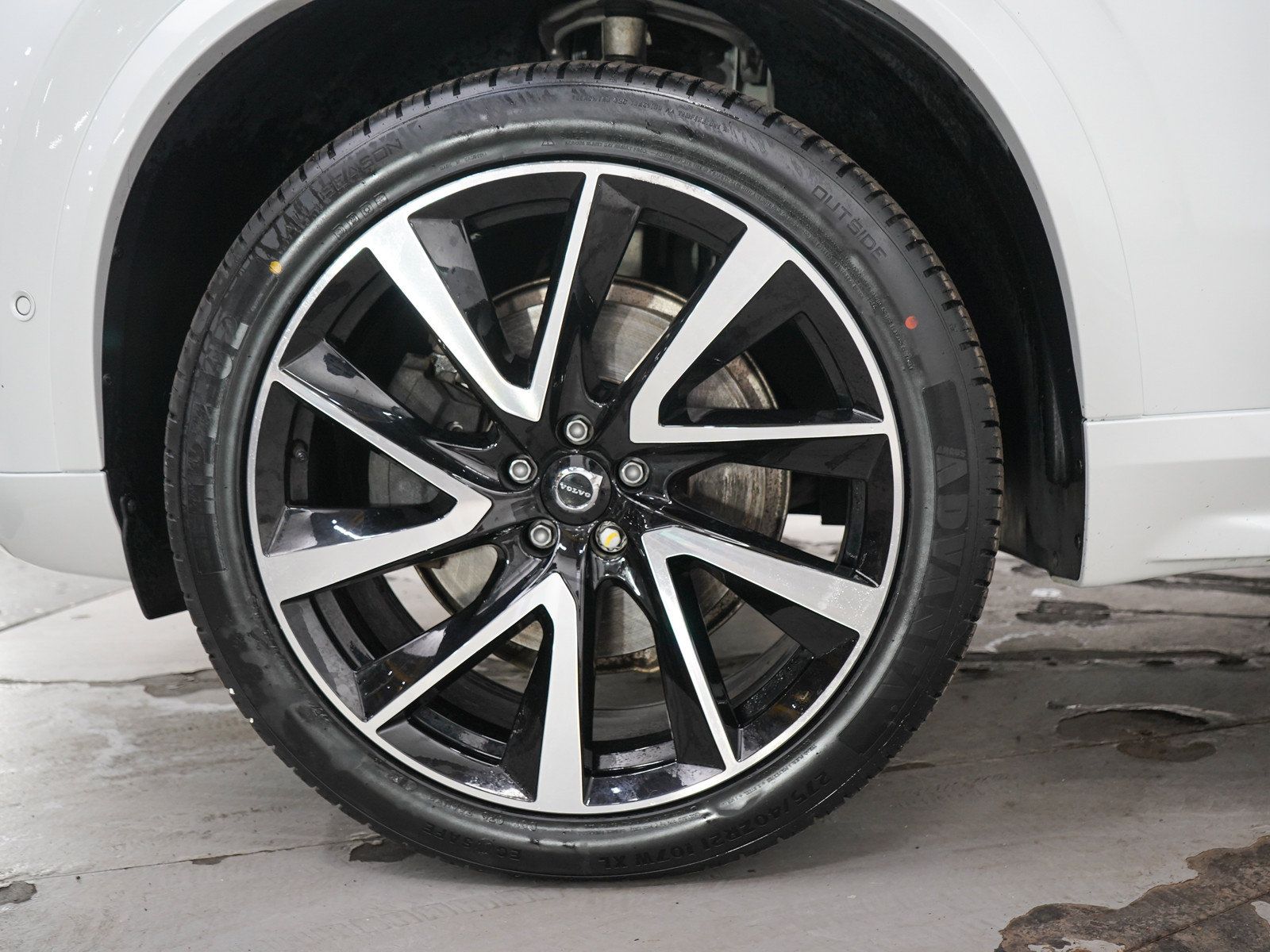Used 2023 Volvo XC90 B6 Plus w/ Protection Package Premier AWD/4WD image 33