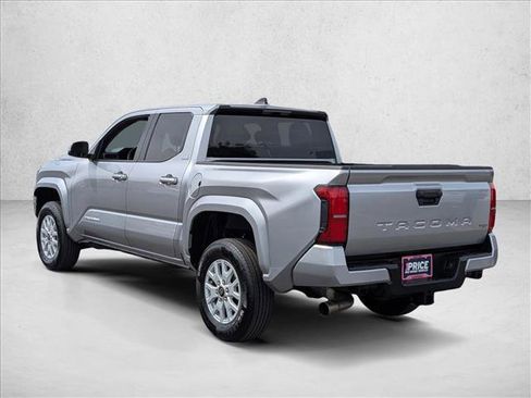 Used 2025 Toyota Tacoma SR5 RWD image 8