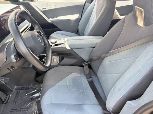 Used 2022 BMW iX xDrive50 w/ Premium Package AWD/4WD image 20
