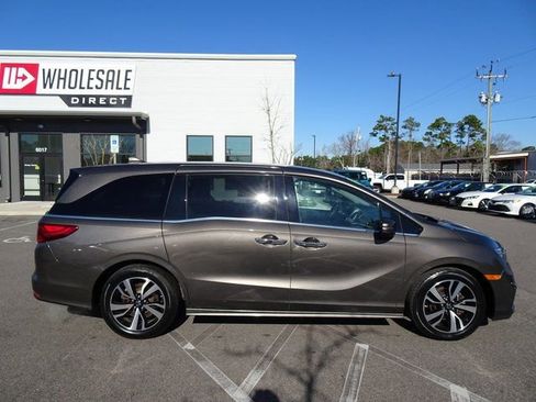 Used 2020 Honda Odyssey Elite image 3