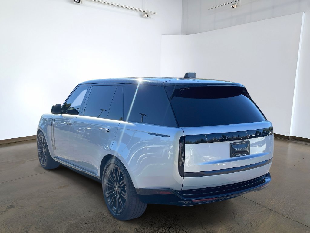 Certified 2025 Land Rover Range Rover Long Wheelbase SE AWD/4WD image 6